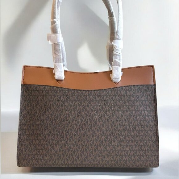 NWT $498 Michael Kors Tote - Picture 6 of 14